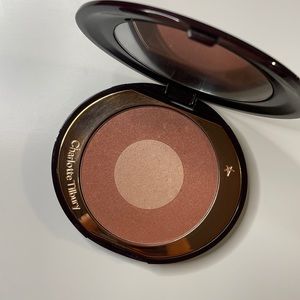 Charlotte Tilbury Pillow Talk Cheek to Chic Blush